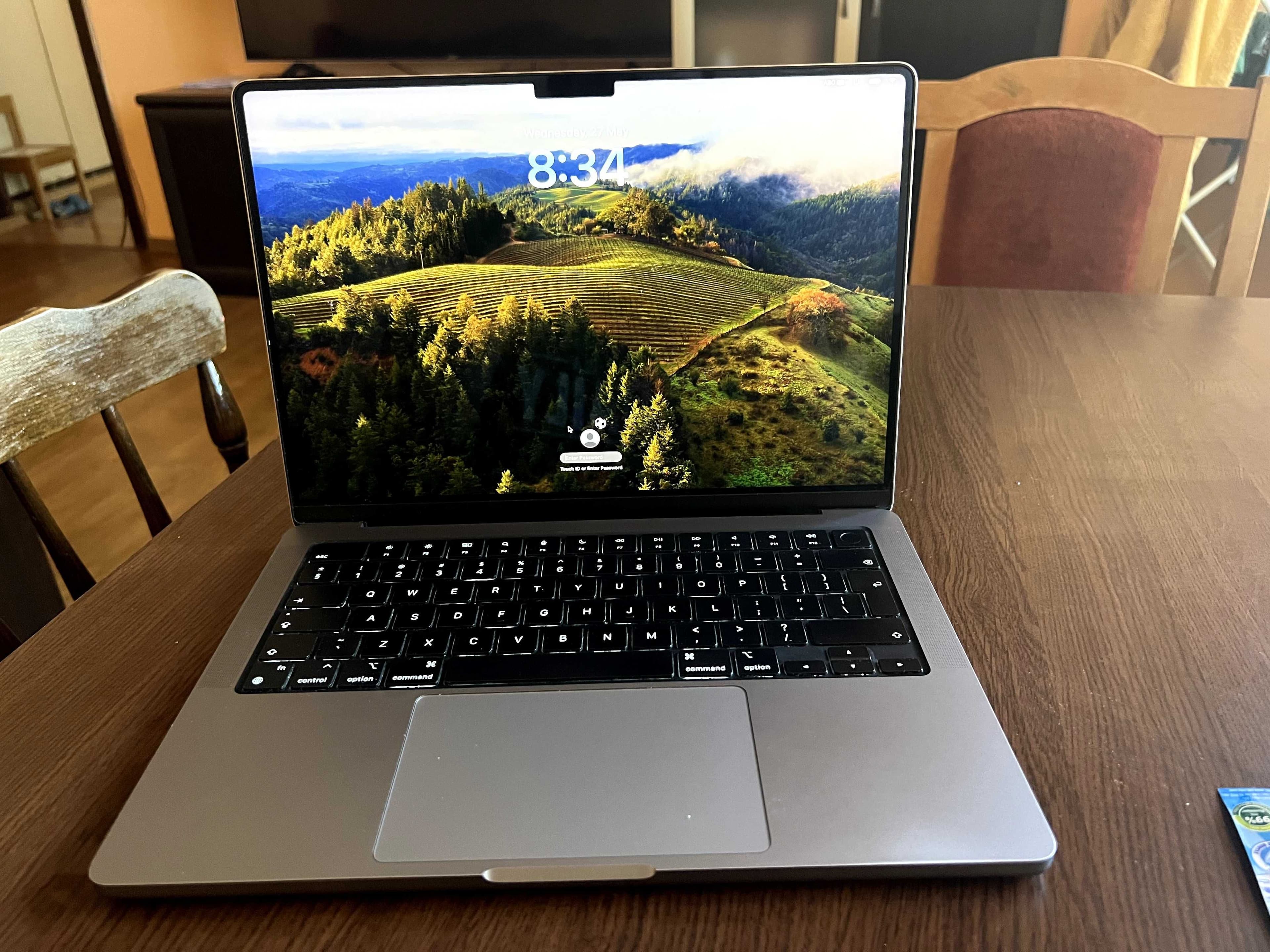 Macbook Pro M3 14'' 512GB HDD 8GB RAM November 2023