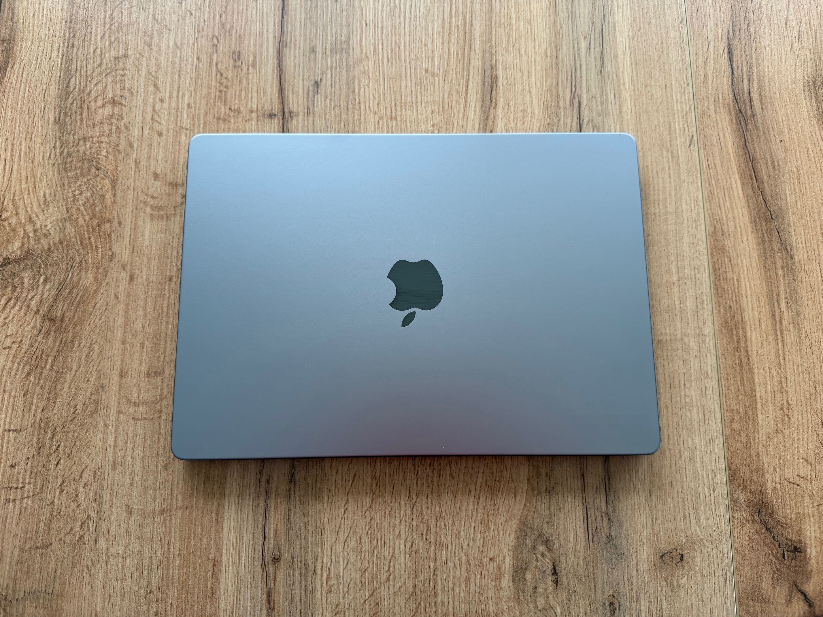 MacBook Pro 14" M3 8-CPU, 10-GPU, 8GB RAM, 512GB SSD