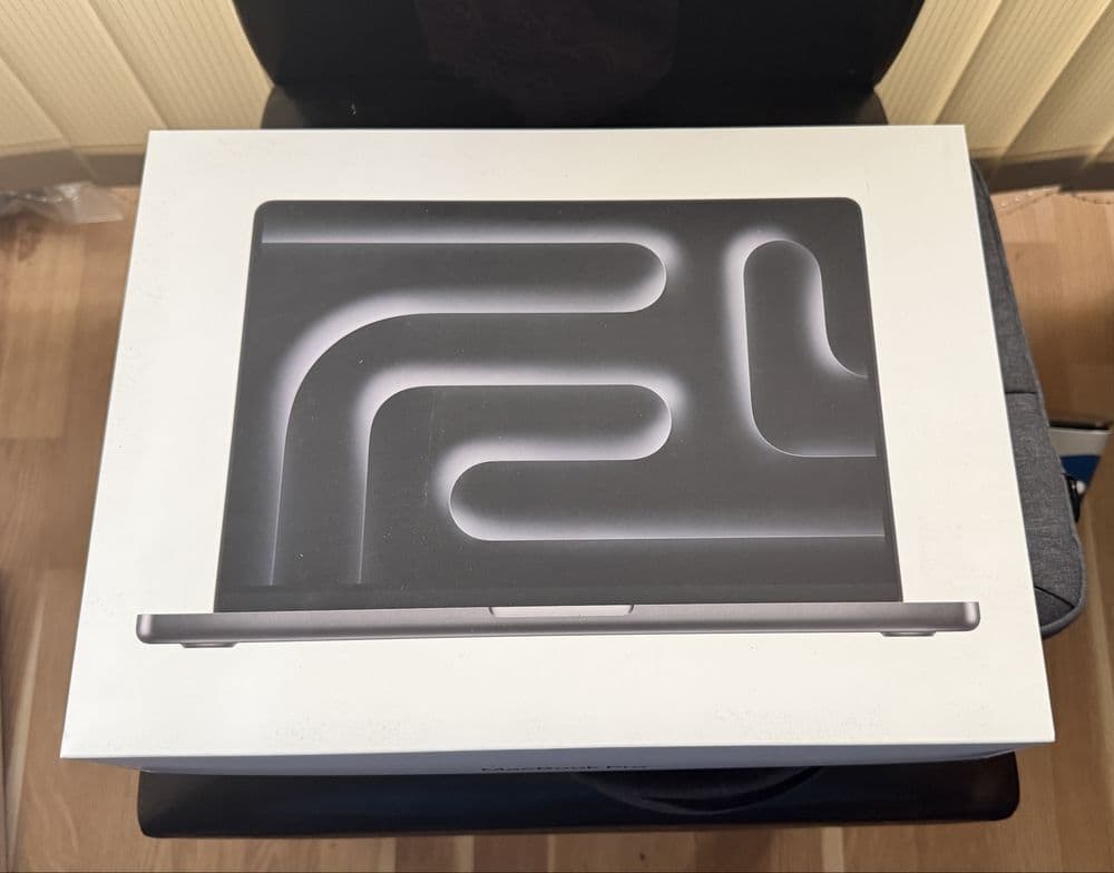 MacBook Pro 14” с Apple M4 Pro, 24GB RAM, 512GB SSD