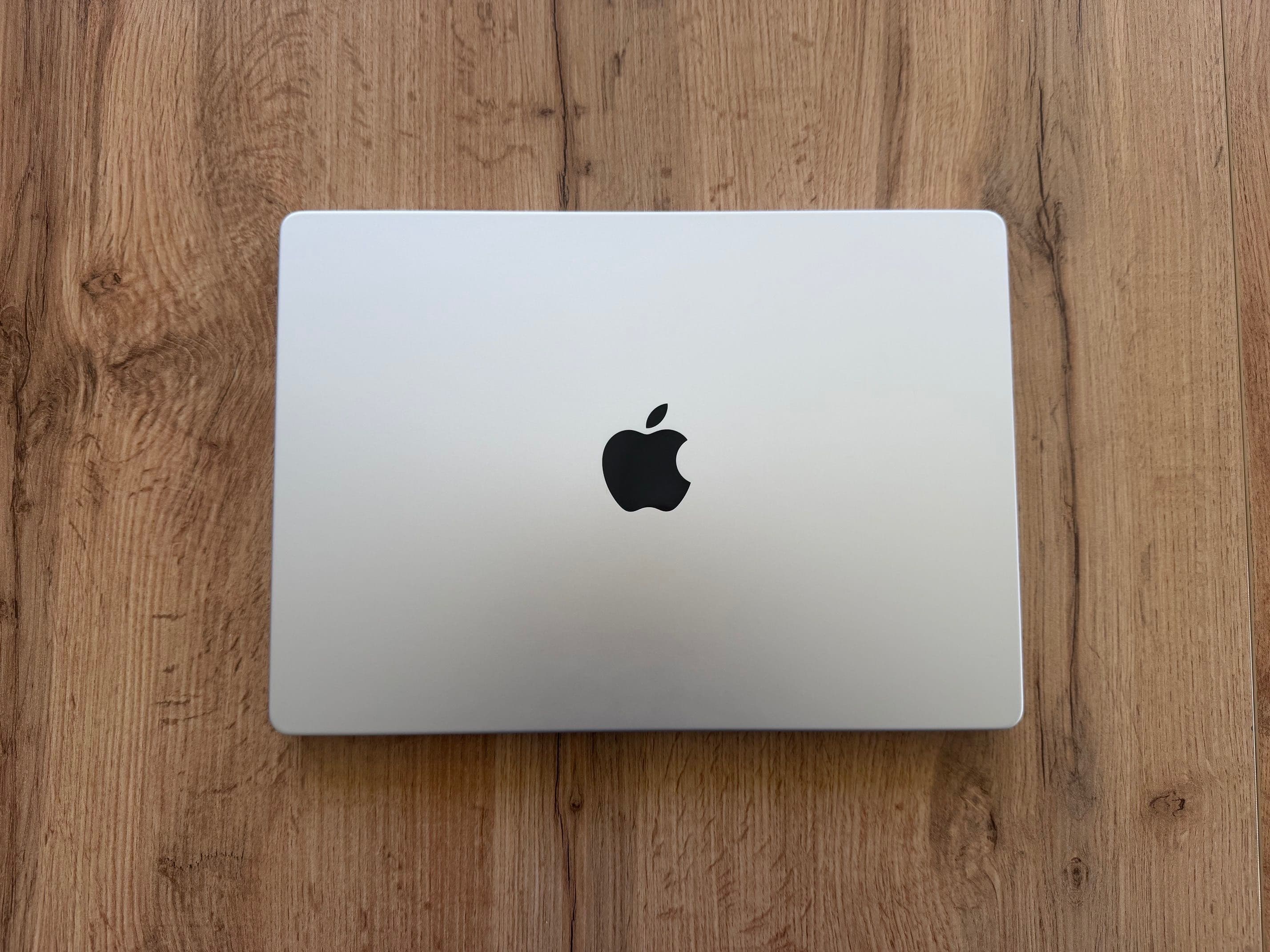 MacBook Pro 14" M4 PRO Chip 12-Core CPU/16-Core GPU/ 48GB RAM/ 512GB SSD
