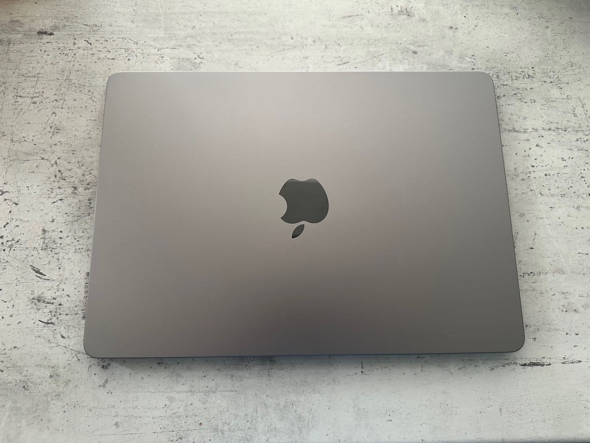 MacBook Air 13" M3 Chip 8-CPU, 10-GPU, 24GB RAM, 256GB SSD