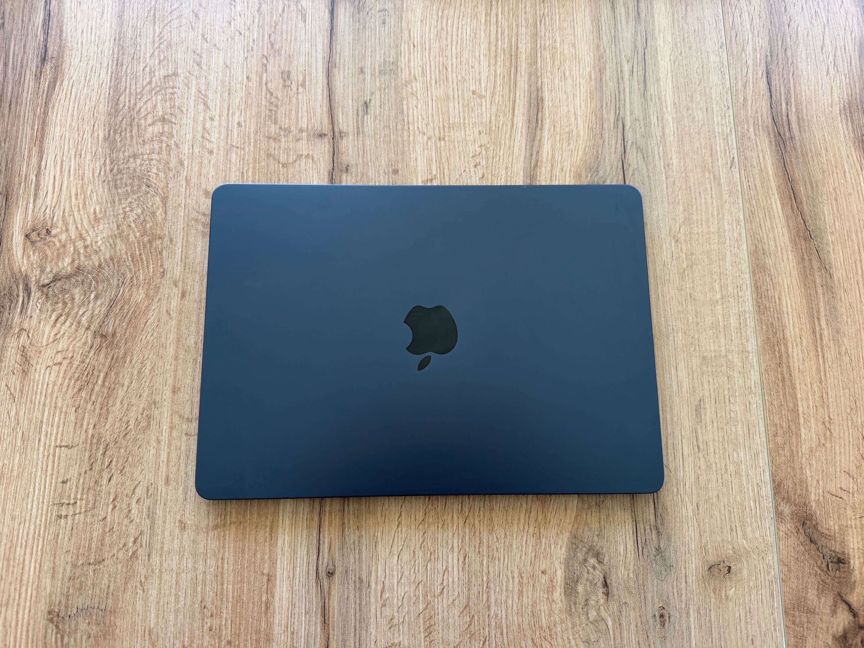 MacBook Air 13" M5 Chip 10-CPU, 10-GPU, 16GB RAM, 1TB SSD В ГАРАНЦИЯ ДО 6.04.2027г.