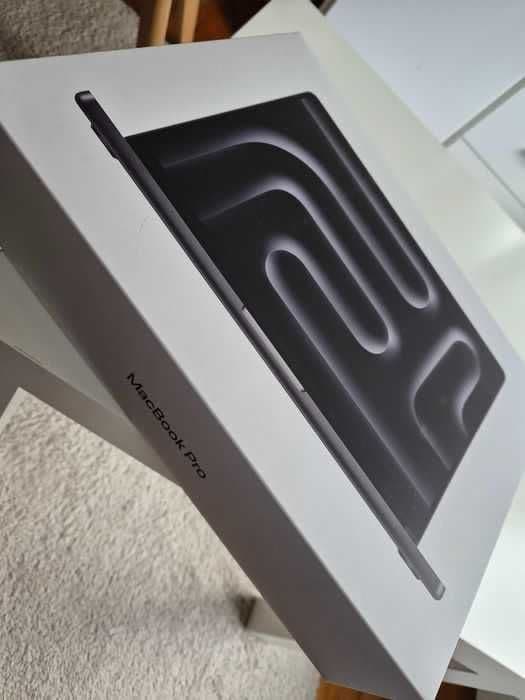 MacBook Pro 14” M4 Max / 36GB RAM / 1TB SSD – ЧИСТО НОВ, НЕОТВАРЯН