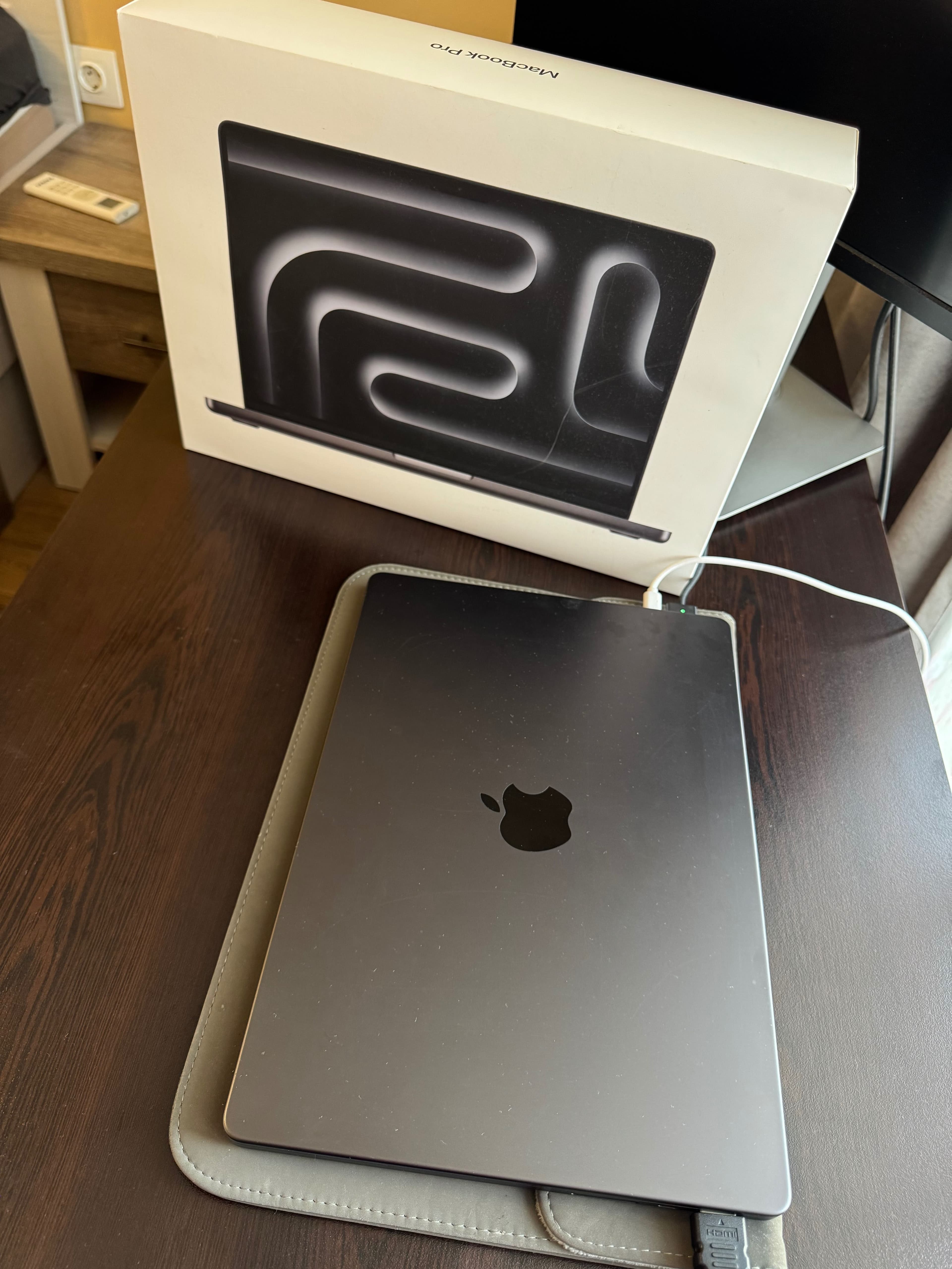 Macbook Pro 14” M4 512GB 16GB 100% Батерия Гаранция