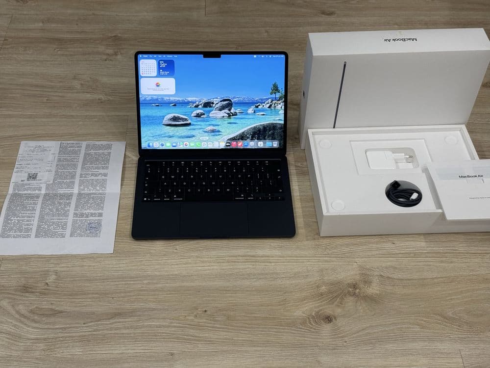 Като Нов 13.6’ Apple Macbook Air M4 16GB Ram 256GB SDD  100% Battry -Гаранция